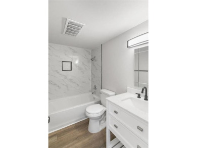 Welcome to your beautifully remodeled Bella Vista townhome! on Bella Vista Country Club and Golf Course in Arkansas - for sale on GolfHomes.com, golf home, golf lot