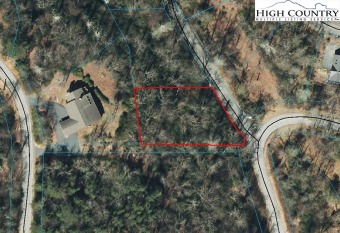GREAT IN-TOWN LOCATION WITH ALL CITY UTILITIES AND AMENITIES on Blowing Rock Country Club in North Carolina - for sale on GolfHomes.com, golf home, golf lot