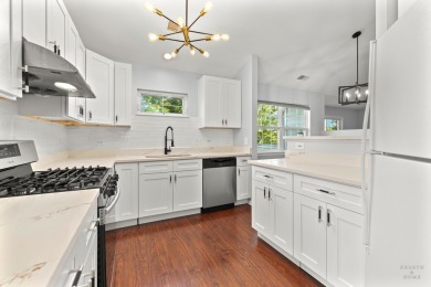 Move-in ready, maintenance free, one level living - is that on RedTail Golf Club in Illinois - for sale on GolfHomes.com, golf home, golf lot