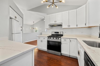 Move-in ready, maintenance free, one level living - is that on RedTail Golf Club in Illinois - for sale on GolfHomes.com, golf home, golf lot