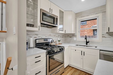 Welcome to 2533 Hickory Road in the highly sought-after Ravisloe on Ravisloe Country Club in Illinois - for sale on GolfHomes.com, golf home, golf lot