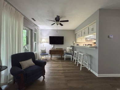 Charming furnished 2-bedroom condo at Eagle Pointe Golf Resort on The Eagle Pointe Golf Resort in Indiana - for sale on GolfHomes.com, golf home, golf lot
