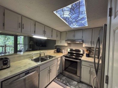 Charming furnished 2-bedroom condo at Eagle Pointe Golf Resort on The Eagle Pointe Golf Resort in Indiana - for sale on GolfHomes.com, golf home, golf lot