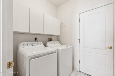 Well maintained 2BR, 2BA end-unit ranch located in sought-after on Four Seasons Spa and Country Club in New Jersey - for sale on GolfHomes.com, golf home, golf lot