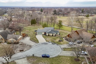 Nestled in Dye's Walk golf course in a quiet court, this on Dyes Walk Golf Course in Indiana - for sale on GolfHomes.com, golf home, golf lot