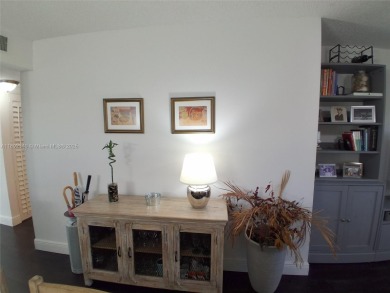 MUST SEE! Beautiful completely remodeled penthouse 2/2 condo in on Sunrise Lakes Phase IV Golf Course in Florida - for sale on GolfHomes.com, golf home, golf lot