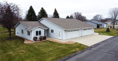 Located on the Crow River Golf Course this 3 bedroom one level on Crow River Golf Club in Minnesota - for sale on GolfHomes.com, golf home, golf lot