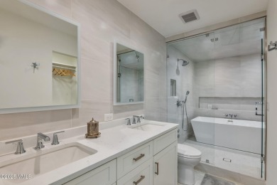 This thoughtfully updated 4-bedroom, 3-bath duplex offers a on Eagle Vail Golf Course in Colorado - for sale on GolfHomes.com, golf home, golf lot