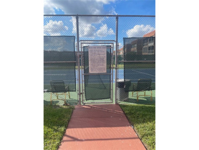 Lovely and well maintained, extended FIRST FLOOR 1/1.5 unit with on Sunrise Lakes Phase III in Florida - for sale on GolfHomes.com, golf home, golf lot