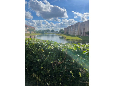 Lovely and well maintained, extended FIRST FLOOR 1/1.5 unit with on Sunrise Lakes Phase III in Florida - for sale on GolfHomes.com, golf home, golf lot
