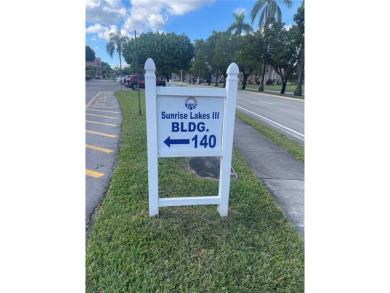 Lovely and well maintained, extended FIRST FLOOR 1/1.5 unit with on Sunrise Lakes Phase III in Florida - for sale on GolfHomes.com, golf home, golf lot