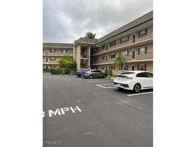 Golf View Manor Condo Naples, Beautiful 2nd floor unit with 2 on Eagle Creek Golf and Country Club in Florida - for sale on GolfHomes.com, golf home, golf lot