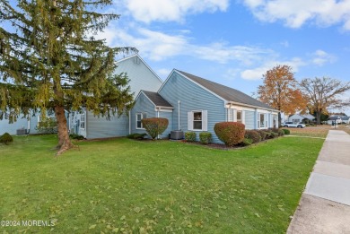 Welcome to this beautifully updated 2-bedroom, 1.5-bath ranch in on Rossmoor Golf Club in New Jersey - for sale on GolfHomes.com, golf home, golf lot