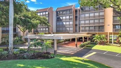 Grandview at Emerald Hills - Spacious 2BR/2.5BA Condo

Located on The Club at Emerald Hills in Florida - for sale on GolfHomes.com, golf home, golf lot