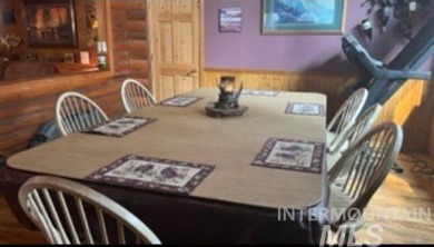 Motivated Seller! Log cabin with many improvements through the on Terrace Lakes Golf Resort in Idaho - for sale on GolfHomes.com, golf home, golf lot