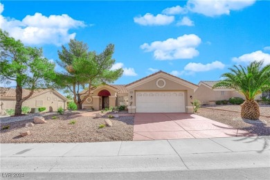 Beautifully updated 1 story home in Sun City Summerlin. This on Highland Falls Golf Club in Nevada - for sale on GolfHomes.com, golf home, golf lot