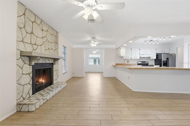 One or more photo(s) has been virtually staged. This is the on Venice East Golf Club in Florida - for sale on GolfHomes.com, golf home, golf lot