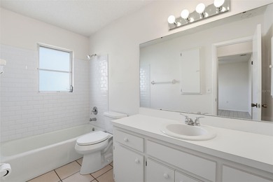 Under contract-accepting backup offers. One or more photo(s) has on Venice East Golf Club in Florida - for sale on GolfHomes.com, golf home, golf lot