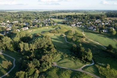 *****MOVE-IN READY!!!*****Experience the ease of on The Course at Aberdeen in Indiana - for sale on GolfHomes.com, golf home, golf lot