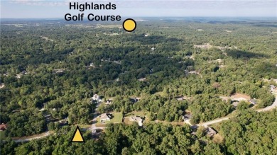 Great LARGE lot for building just minutes from I-49 in Bella on Bella Vista Country Club - Highlands in Arkansas - for sale on GolfHomes.com, golf home, golf lot