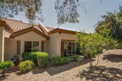 Light filled 2 bedroom and 2 bath townhome. This Popular and on Highland Falls Golf Club in Nevada - for sale on GolfHomes.com, golf home, golf lot