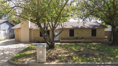 This elegant one-story, 1968 Sqft residence, recently remodeled on Prairie Lakes Golf Club in Texas - for sale on GolfHomes.com, golf home, golf lot