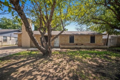 This elegant one-story, 1968 Sqft residence, recently remodeled on Prairie Lakes Golf Club in Texas - for sale on GolfHomes.com, golf home, golf lot