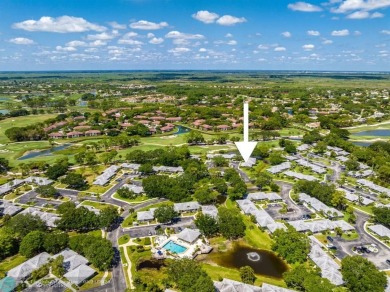 Welcome to this charming and updated 2-bedroom, 2-bathroom on PGA National Golf Club in Florida - for sale on GolfHomes.com, golf home, golf lot