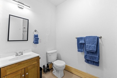 Discover the perfect blend of comfort and convenience in this on McCall Municipal Golf Course in Idaho - for sale on GolfHomes.com, golf home, golf lot
