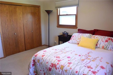 Welcome to golf course living!!  Take a look at this 3 bedroom on Glencoe Country Club in Minnesota - for sale on GolfHomes.com, golf home, golf lot
