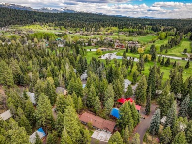 Discover the perfect blend of comfort and convenience in this on McCall Municipal Golf Course in Idaho - for sale on GolfHomes.com, golf home, golf lot