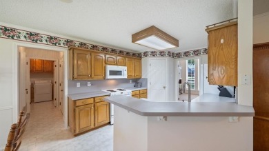 Charming 3-bedroom custom home with recent updates near the on Creekview Golf Club in Texas - for sale on GolfHomes.com, golf home, golf lot