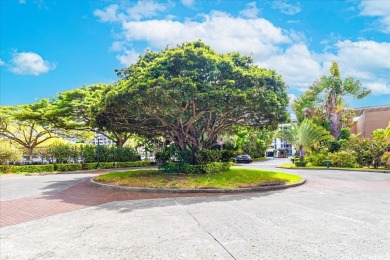 This bright and breezy corner unit features an open floorplan on Honolulu Country Club in Hawaii - for sale on GolfHomes.com, golf home, golf lot