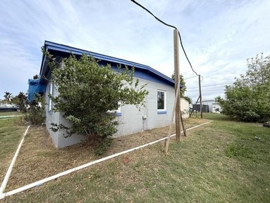 Great opportunity for investors, flippers, or buyers looking to on Port Charlotte Golf Club in Florida - for sale on GolfHomes.com, golf home, golf lot