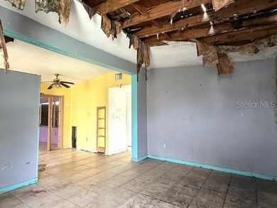 Great opportunity for investors, flippers, or buyers looking to on Port Charlotte Golf Club in Florida - for sale on GolfHomes.com, golf home, golf lot