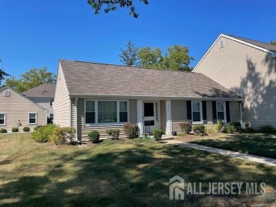Welcome to this inviting end-unit ranch-style 2 bedroom, 1 bath on Rossmoor Golf Club in New Jersey - for sale on GolfHomes.com, golf home, golf lot