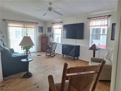 WATERFRONT COMMUNITY - MEMBERSHIP SHARE INCLUDED - AMAZING PRICE on Riverbend Golf and Country Club in Florida - for sale on GolfHomes.com, golf home, golf lot