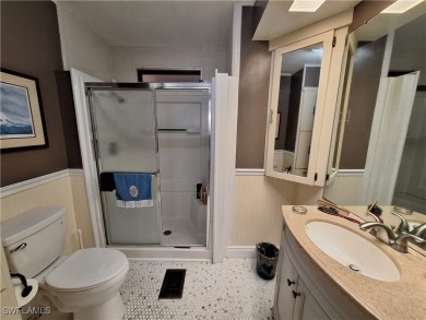 WATERFRONT COMMUNITY - MEMBERSHIP SHARE INCLUDED - AMAZING PRICE on Riverbend Golf and Country Club in Florida - for sale on GolfHomes.com, golf home, golf lot