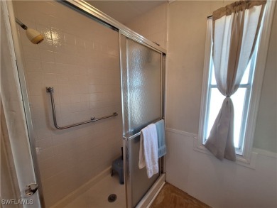 WATERFRONT COMMUNITY - MEMBERSHIP SHARE INCLUDED - AMAZING PRICE on Riverbend Golf and Country Club in Florida - for sale on GolfHomes.com, golf home, golf lot