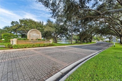 Welcome to this beautifully remodeled 2 bedroom, 2 bathroom on  in Florida - for sale on GolfHomes.com, golf home, golf lot