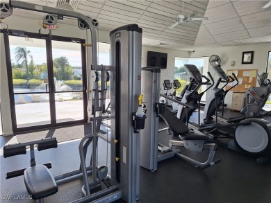 WATERFRONT COMMUNITY - MEMBERSHIP SHARE INCLUDED - AMAZING PRICE on Riverbend Golf and Country Club in Florida - for sale on GolfHomes.com, golf home, golf lot