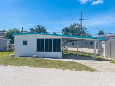 Don't miss out on your piece of the Florida lifestyle.  The on Sara Bay Country Club in Florida - for sale on GolfHomes.com, golf home, golf lot