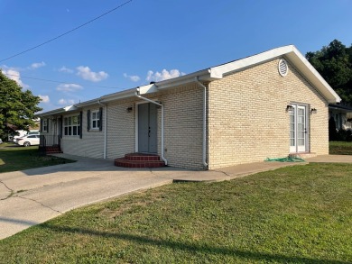 Beautifully renovated 3 bed/2.5 bath house within minutes of the on Paintsville Country Club in Kentucky - for sale on GolfHomes.com, golf home, golf lot