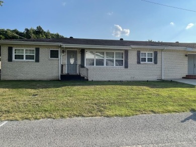 Beautifully renovated 3 bed/2.5 bath house within minutes of the on Paintsville Country Club in Kentucky - for sale on GolfHomes.com, golf home, golf lot