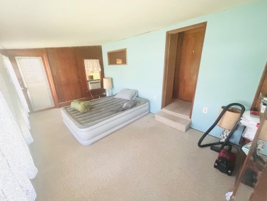 Don't miss out on your piece of the Florida lifestyle.  The on Sara Bay Country Club in Florida - for sale on GolfHomes.com, golf home, golf lot