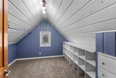 Charming and well-maintained 3-bed, 2-bath home on a spacious on Soldiers Memorial Field Golf Course in Minnesota - for sale on GolfHomes.com, golf home, golf lot