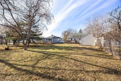 Charming and well-maintained 3-bed, 2-bath home on a spacious on Soldiers Memorial Field Golf Course in Minnesota - for sale on GolfHomes.com, golf home, golf lot