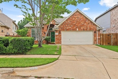 Enjoy golf course living in this beautifully maintained 3 bed on Oakmont Country Club in Texas - for sale on GolfHomes.com, golf home, golf lot