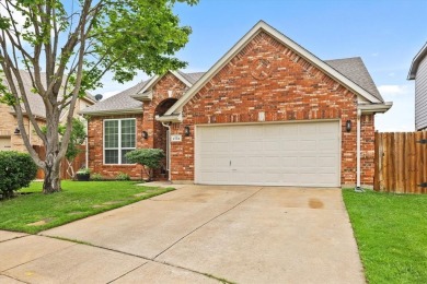 Enjoy golf course living in this beautifully maintained 3 bed on Oakmont Country Club in Texas - for sale on GolfHomes.com, golf home, golf lot