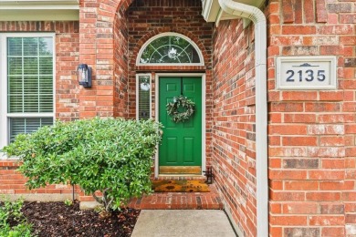 Enjoy golf course living in this beautifully maintained 3 bed on Oakmont Country Club in Texas - for sale on GolfHomes.com, golf home, golf lot
